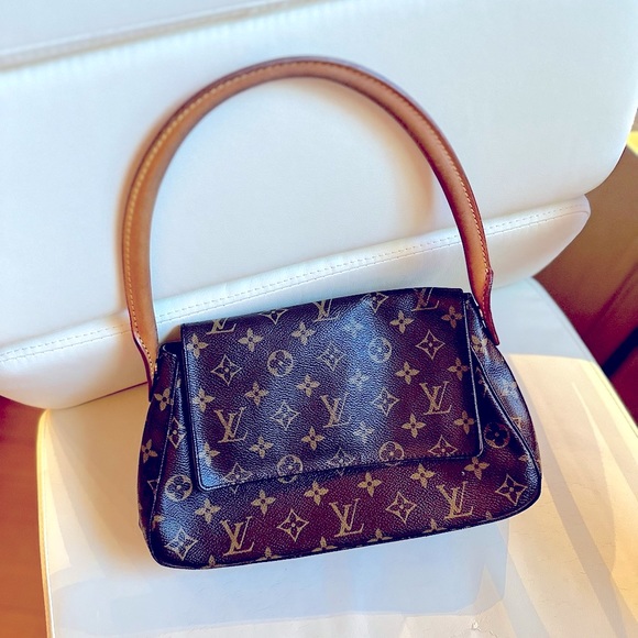 Louis Vuitton Handbag with dusting bag and box - Picture 4 of 5